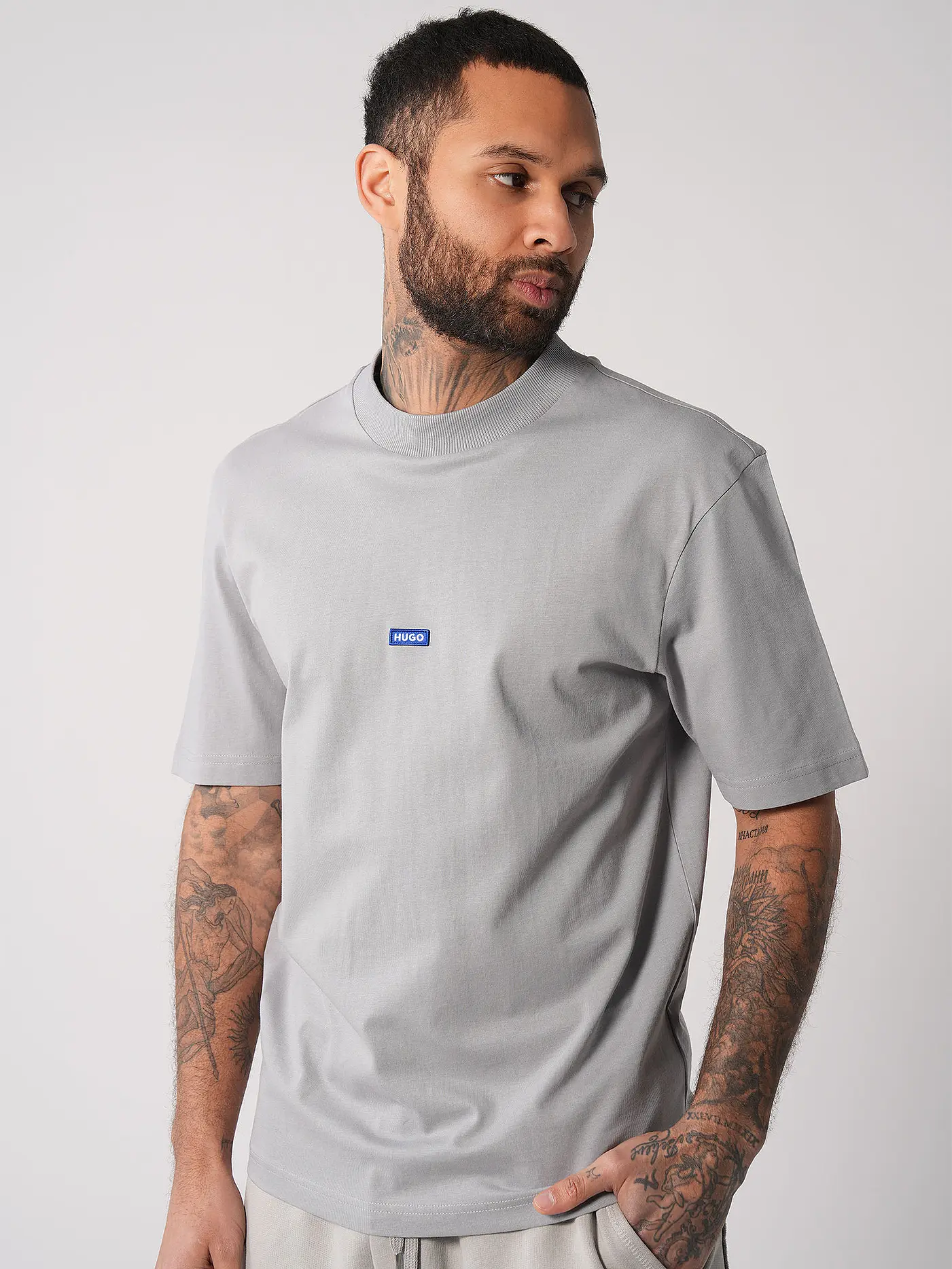 HUGO | T-Shirt NIEROS | hellgrau